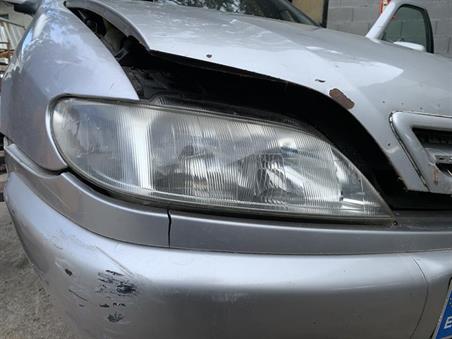 faro delantero derecho Citroen Xsara 2.0HDI 90CV 1999 (ref 230030)