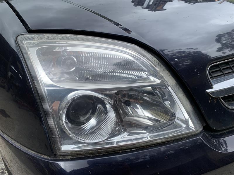 faro delantero derecho Opel Vectra C