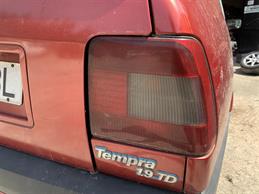 piloto trasero derecho Fiat Tempra Berlina (159)