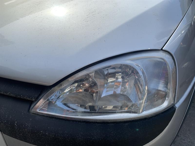 faro delantero izquierdo Opel Corsa C