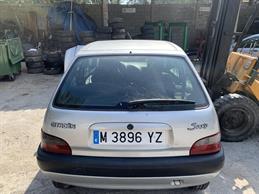 porton de maletero Citroen Saxo año 2000